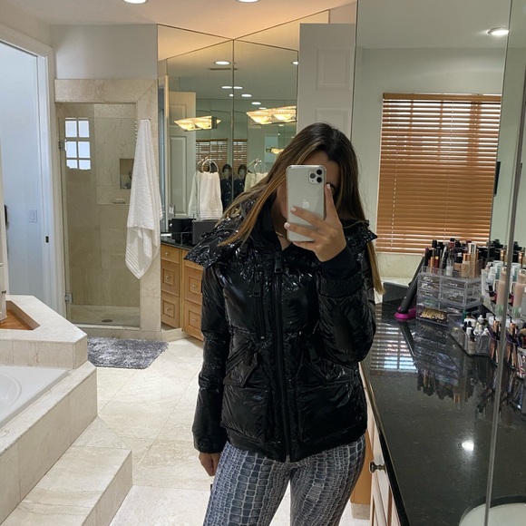 SAM Jetset Glossy Puffer Jacket - Picture 10 of 11